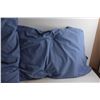 Image 2 : (2) Medical Pillows