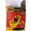 Image 4 : Rubbermaid 29L Tandem Mop Bucket & Wringer