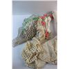 Image 2 : Table Cloths and Doilies