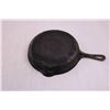 Image 3 : Vintage McClary's Cast Iron Frying Pan 10.75" Dia