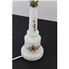 Image 3 : Vintage Milk Glass Lamp - As Is No Bulb