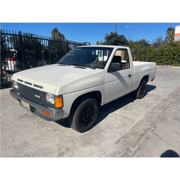 NISS PICKUP 1987 T-DONATION