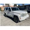 Image 2 : JEEP LIBERTY 2012 T-DONATION
