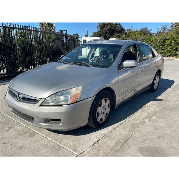 HOND ACCORD 2007 SALV T/DONATION
