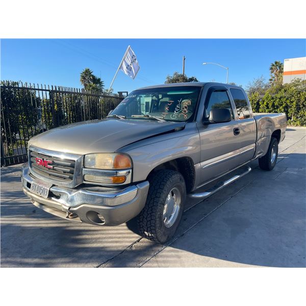 GMC SIERRA 2003 T-DONATION