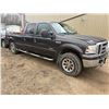 Image 2 : 2007 Ford F350 Quad cab 4x4, Diesel, Auto, 386,132 km, c/w tidy tank & pump, new batteries, Truck is