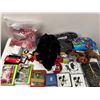 Image 1 : Assortment of Canadian and Holiday Themed Collectables