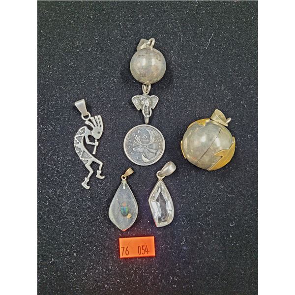 Sterling Silver Pendants (34.04g)