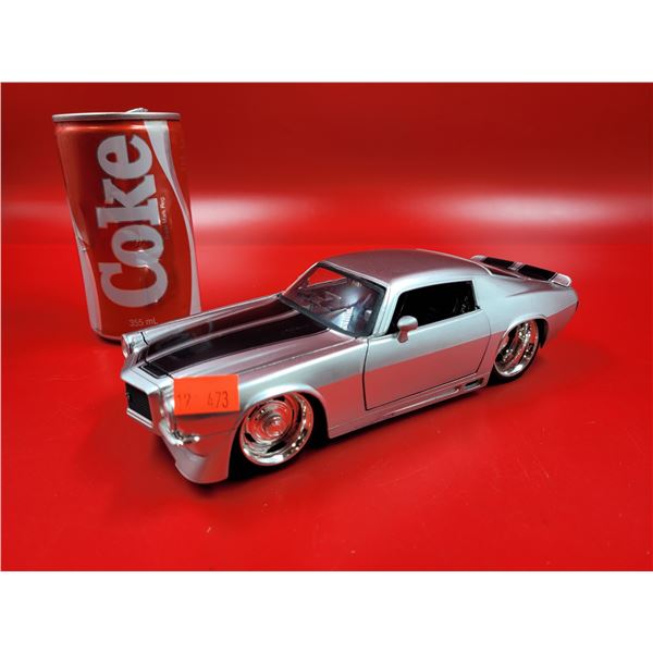 1/24 Scale Die-Cast Camaro