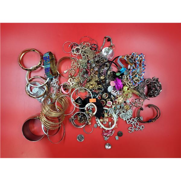 Vintage Costume Jewelry Lot