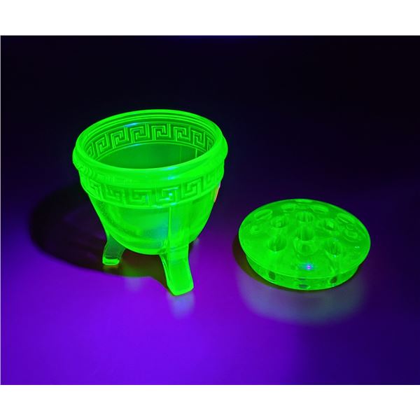 Uranium Glass Frog