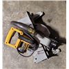 Image 3 : DeWalt 12" Compound Mitre Saw