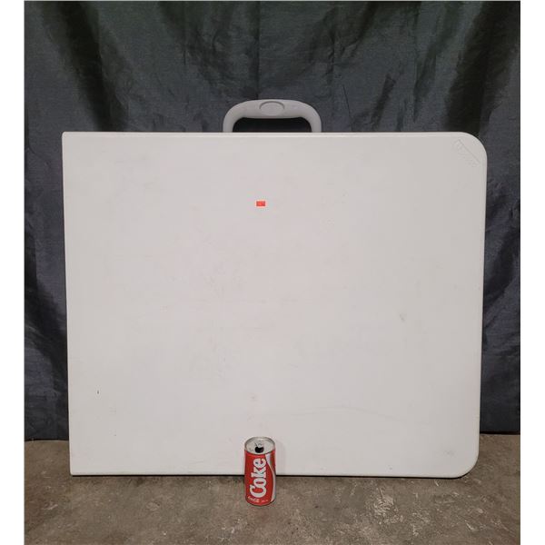 Foldable Plastic Table