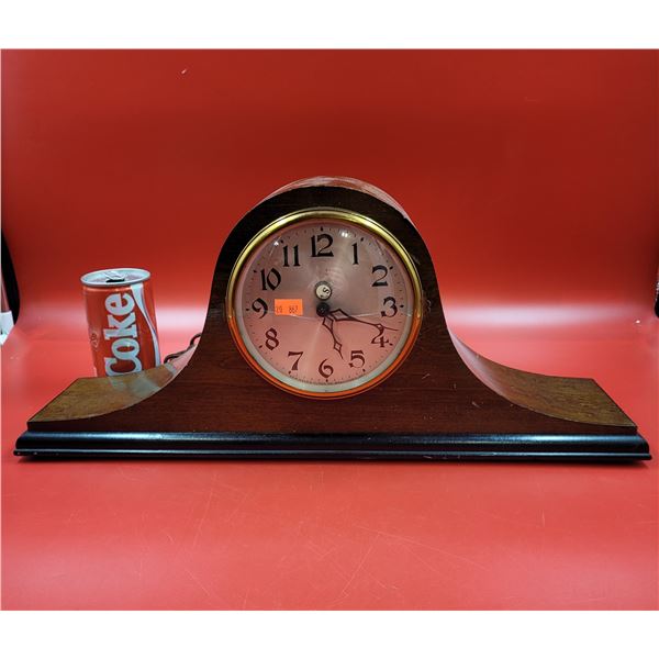 Vintage New Haven Wooden Mantle Clock