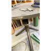 Image 2 : 34" X 1" THICK SOLID ROTATING WELDING TABLE WITH 4" VISE. STOOL INC