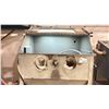 Image 2 : FLOOR MODEL SANDBLASTER WITH NEW GLOVES