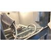 Image 3 : FLOOR MODEL SANDBLASTER WITH NEW GLOVES