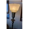 Image 2 : Vintage Rembrandt brass floor lamp with glass lamp shade - approx. 57in tall