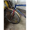 Image 2 : A-Pro bicycle