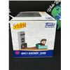 Image 2 : JULIE LOUISE DRYFUSS SIGNED JERRYS APARTMENT FUNKO POP  KB COA