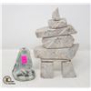 Image 1 : PLATE HOLDER AND INUKSHUK STONE CARVINGS