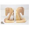 Image 1 : SET OF ALABASTER HORSE BOOKENDS