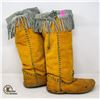 Image 1 : PAIR OF HANDMADE TAN HIDE MUKLUKS W/ FRINGE