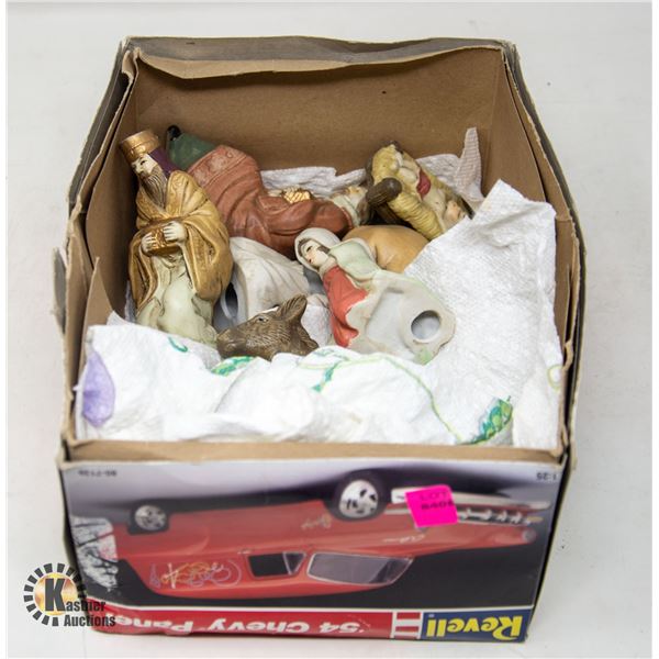 SMALL BOX OF CHRISTMAS FIGURINES
