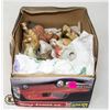Image 1 : SMALL BOX OF CHRISTMAS FIGURINES