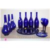 Image 1 : COMPLETE SHELF OF COBALT BLUE GLASSWARE