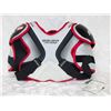 Image 1 : BAUER CHALLENGER SHOULDER PADS SIZE; MED