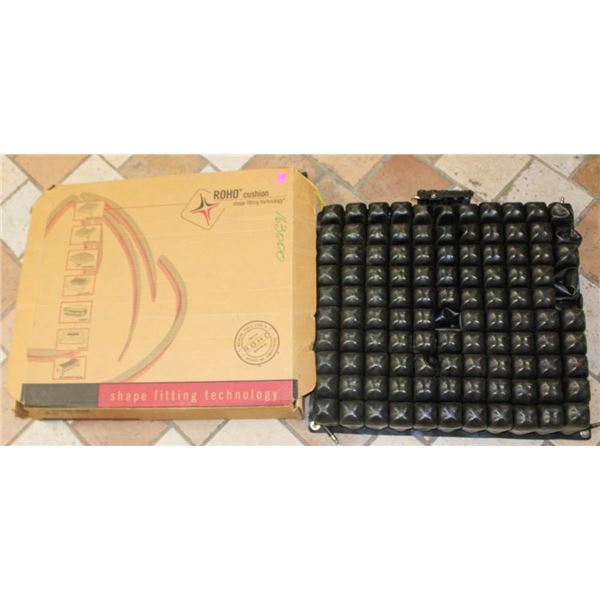ROHO SHAPE FITTING TECHNOLOGY CUSHION