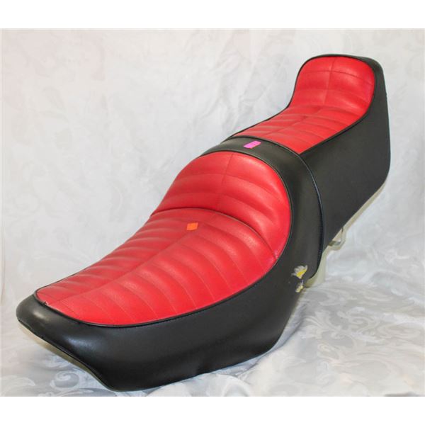 RED & BLACK MOTORCYCLE TOURING SEAT