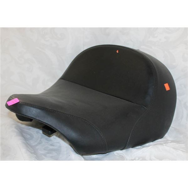 BLACK SOLO MOTORCYCLE SEAT *AS IS*