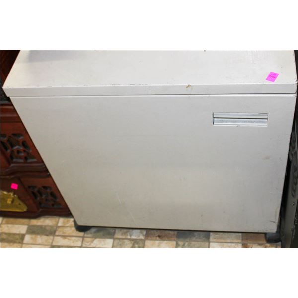 ROLLING METAL OFFICE CABINET