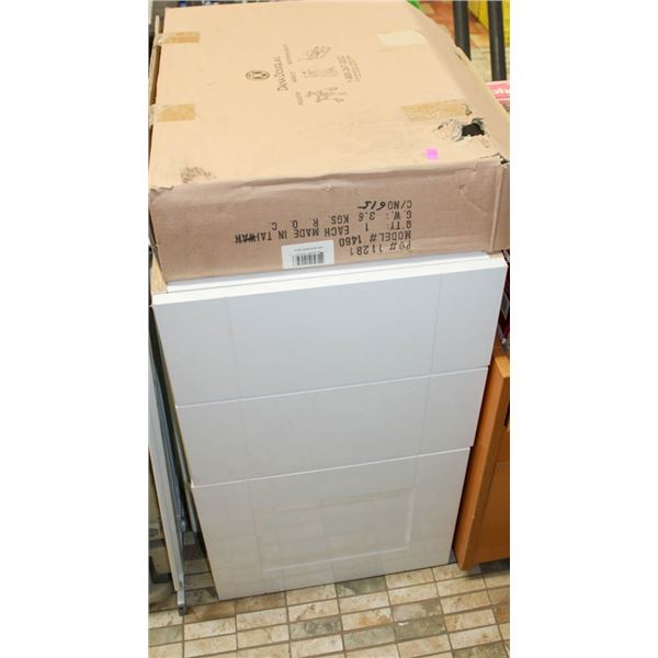 WHITE 3 BANK OF DRAWERS & DANA DOUGLAS SHOWER SEAT