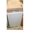 Image 1 : WHITE 3 BANK OF DRAWERS & DANA DOUGLAS SHOWER SEAT