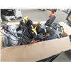 Image 1 : Box of assorted Cords / Small Lights / Phone Holders / Usb Cables