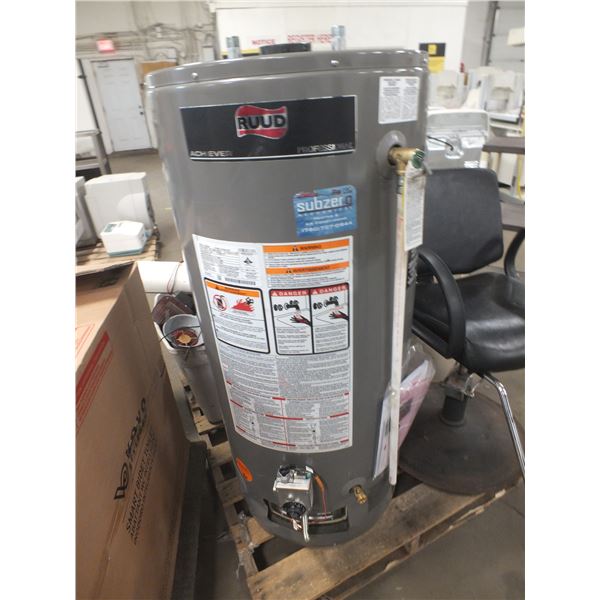 Ruud 40 Gal Gas Hot Water Tank