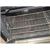 Image 3 : Magic Chef 4 Burner Gas Stove w/ Self Clean