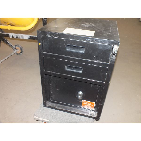 Safe w/ 2 Drawers