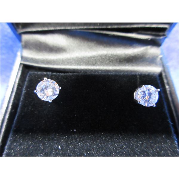 Diamond Earrings 1.35 ct with 14K White Gold Setting