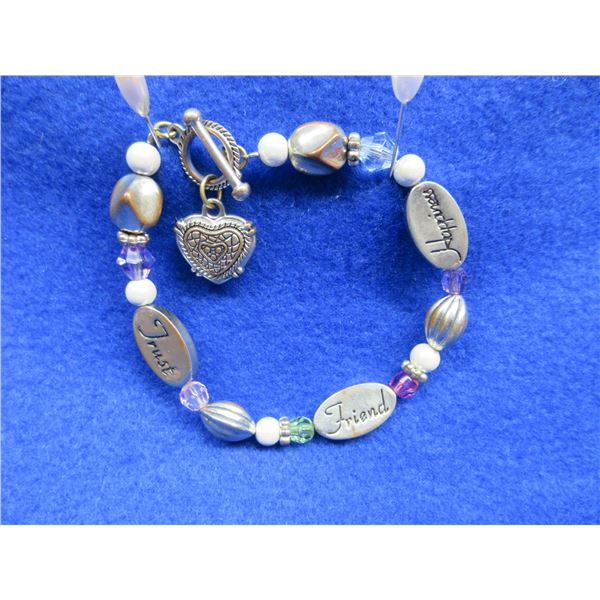 Bracelet - No Markings - 8 Inch