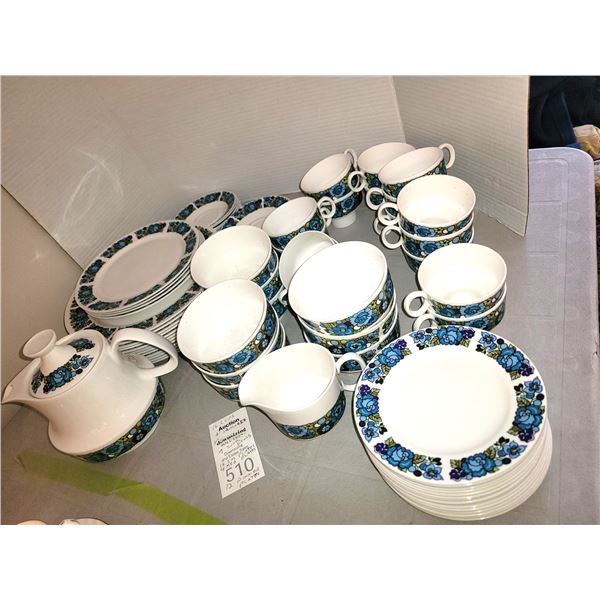 Vintage Ridgeway 'Amanda' Bone China Set A