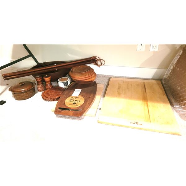 Charcuterie Boards, Wood Salad Stand A