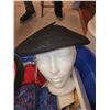 Image 14 : Vintage Hats & Accessories A