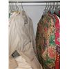 Image 16 : Women's Clothing  A