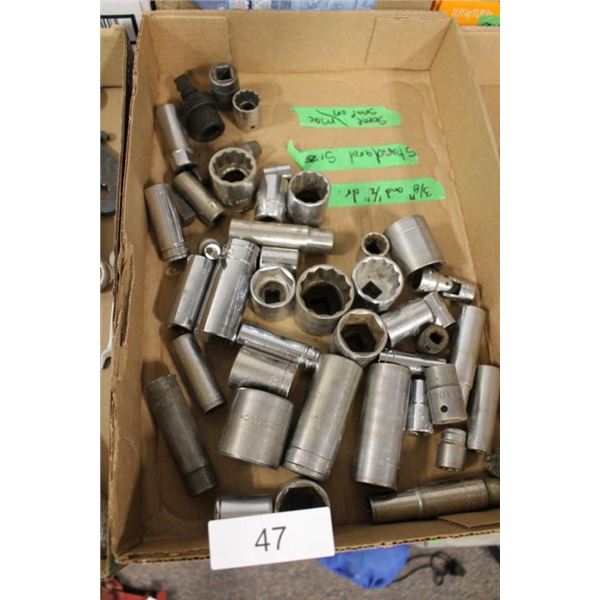 Snap on/Mac tools assorted sockets