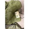 Image 4 : Size XL Camoflauge winter pants and jacket,