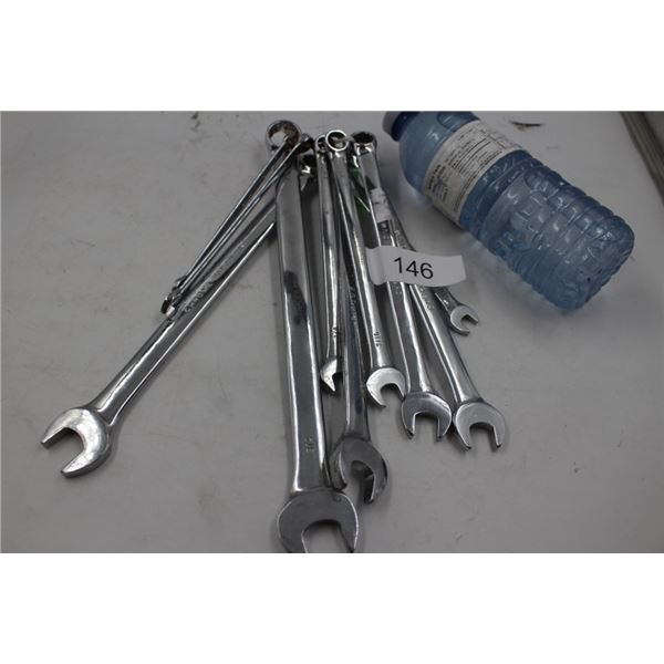 Combination wrenches standard sizes